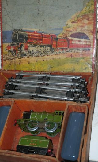 Hornby O Gauge No 1 Special Locomotive Passenger Set Boxed