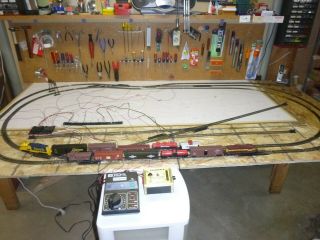 Ho C - 7 Dc Complete Double Train Layout Set Walthers Athearn Set 120