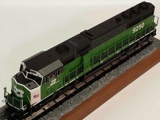 Mth Train 20 - 2572 - 1 O Scale Premier Burlington Sd60m Engine 9250 W/ Ps2.  0 (293)