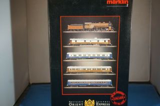 Marklin Z Scale Steam Loco & Passenger Car Set Orient Express