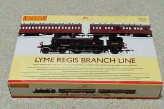 Hornby R3398 Lyme Regis Branch Line Train Pack - Lswr Adams Radial,  2 Coaches