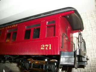 HARTLAND TRAIN,  DENVER RIO GRANDE,  PASSENGER CAR.  G SCALE - 3
