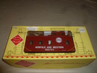 Boxed Aristo Craft Trains Norfolk & Western Art - 42136 Caboose 562723 G Scale
