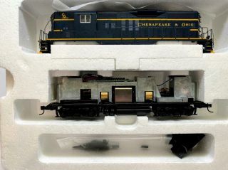 Life - Like Proto 2000 Ho Gp9 Ii Diesel Chesapeake & Ohio Dcc Ready Train C&o Box