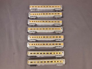 N Scale Arnold Rapido Union Pacific 6 Coaches 2 Observation (8)