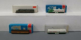 Con - Cor N Haven,  Christmas & Great Northern Diesels (powered And Dummy) [4]