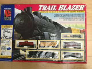 Life - Like TRAIL BLAZER Ready To Run HO Scale Electric Train Set•j2399•w/Box •EXC 3