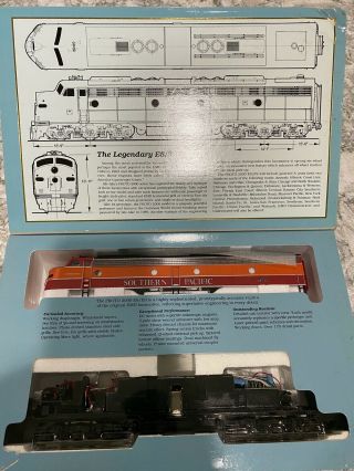 Proto 2000 Ho Scale Southern Pacific E8/9 Locomotive 8199 6052