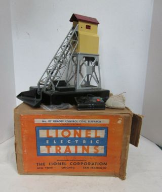 Postwar Lionel 97: Remote Control Coal Elevator With Box