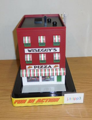 Mth 30 - 90438 Wiseguys Pizza 3 - Story City Factory Building O Gauge Blinking Sign