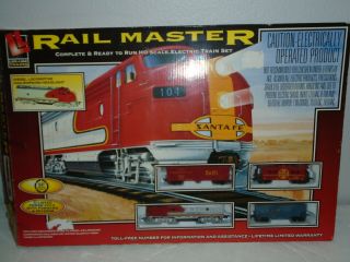 Life - Like Trains Rail Master Ho Scale Electric Train Set Item 8883