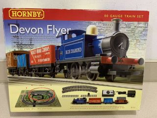 Hornby R1121 Devon Flyer 00 Gauge Train Set.