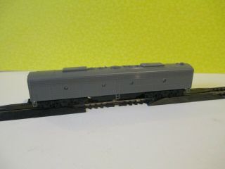 N Scale Train Kato Undecorated 176 - 290 E 8/9 - B Locomotive Unit
