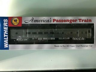 Walthers Santa Fe Chief (plated) P - S 29 - Seat Dormitory - Lounge Car " Ho "
