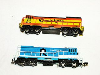 N Scale Trains 2 Diesels Chessie And The Rock