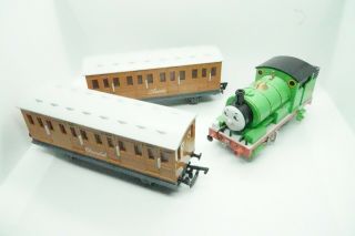 Ho Train Bachmann 58742 - Percy Engine.  Annie & Claribel Coachs.  Thomas &friends