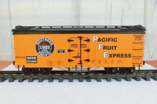 Usa Trains / Southern Pacific Lines (p.  F.  E. ) Billboard Reefer