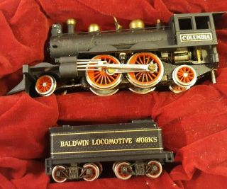 Aristo - Craft Ho 2 - 4 - 2 Baldwin Columbia Coal Engine & Tender Locomotive Train