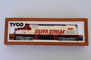 Vintage Tyco Ho Scale Silver Streak Diesel Locomotive 4301