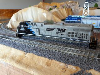 Custom painted and decaled resin Norfolk Southern ac44c6m Shell 4005. 3