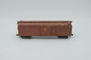 (2) Vintage Lionel Oo - Gauge Box Cars