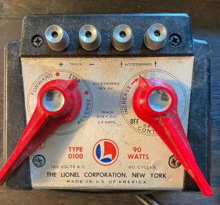 Vintage Lionel Transformer " Multi - Volt " No.  0100 (90watts,  2.  5 Amp Dc,  3 Amps Ac)