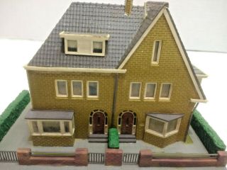 Ho Scale Kibri 8325 Amselweg 2 - Family House - Assembled - Rare Hard To Find