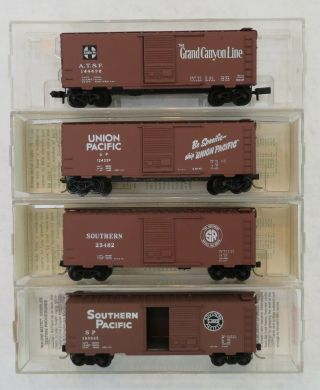N - Scale Kadee Micro - Trains Older Atsf,  Up,  Sr,  Sp Boxcars With Blue Labels