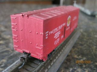 Ho Scale Pacific Electric Power Sub - Station Car With Kd Couplers