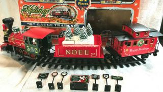 Lionel Holiday Train Set 62134 G Gauge Battery Operated Musical Realistic Sound