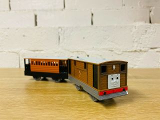 Toby & Henrietta - Thomas The Tank & Friends Motorised Trackmaster Trains Tomy