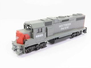 HO Scale Athearn 4610 SP Southern Pacific GP38 - 2 Diesel Locomotive 4823 2