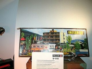 Ho Faller B - 910 Hotel Merkur W.  Germany Unassembled Ex.  Parts Box Has Creases