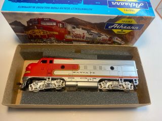 Ho Scale Athearn Santa Fe F7a Power Locomotive W/box