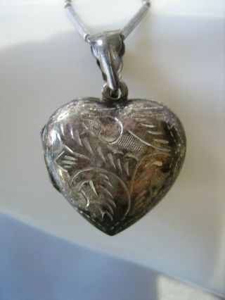 Estate Vintage Etched Sterling Silver.  925 Puffy Heart Locket Pendant Necklace