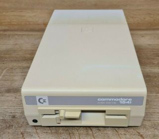 Commodore 1541C disc drive Fully including Mains & serial cable 3