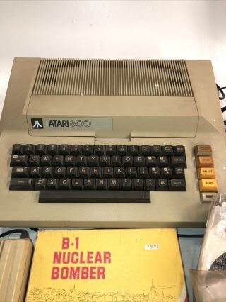 ATARI 800 Home Computer with Tape Reader 410 4 Games 3