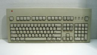 Vintage Apple Macintosh Extended Keyboard II M3501 2