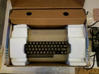 Commodore 64 Computer Misc And Box