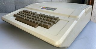 Apple II,  Plus Computer A2S1048A 2
