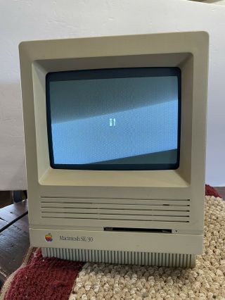 Apple Mac Macintosh Se/30 Desktop Computer M5119 (a)