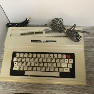 Radio Shack Trs - 80 64k Color Computer Vintage With T.  V.  Out Cable