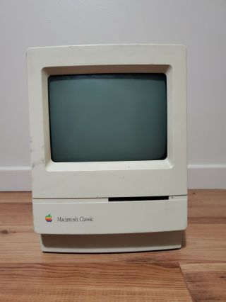 Macintosh Classic Model M1420,  Parts,  Powers On,  No Display