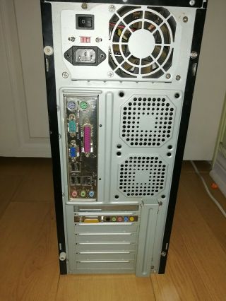 COMPUTER DESKTOP VINTAGE WINDOWS 98 SE AMD SEMPRON 1600 MHZ 2