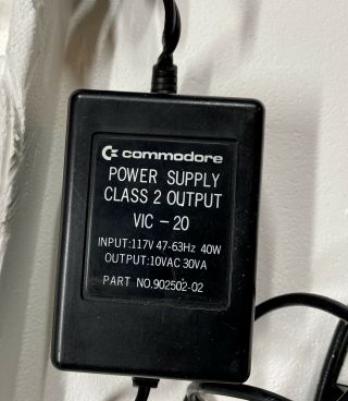 Commodore Vic - 20 Personal Color Home Computer with Box - 3