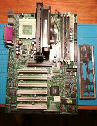 Tyan S1854 Agpx4 - Pci - Isa Motherboard /w Slot 1 Pentium 3 600mhz & 256mb Pc133