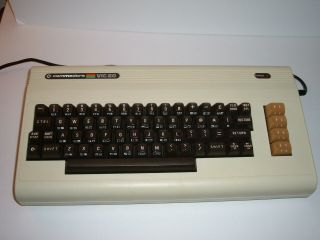 Vintage 80 ' s Commodore Vic 20 Personal Computer 2