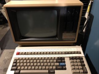 Sanyo Mbc - 1150 Vintage 8 Bit Cp/m Computer