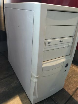 Vintage Desktop Pc Windows 98