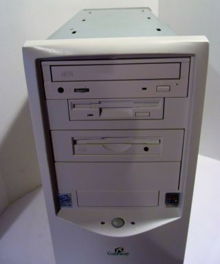 Vintage Gateway LP Mini Tower TB3 Essential 500 (Intel Pentium III 500MHz 128MB) 3